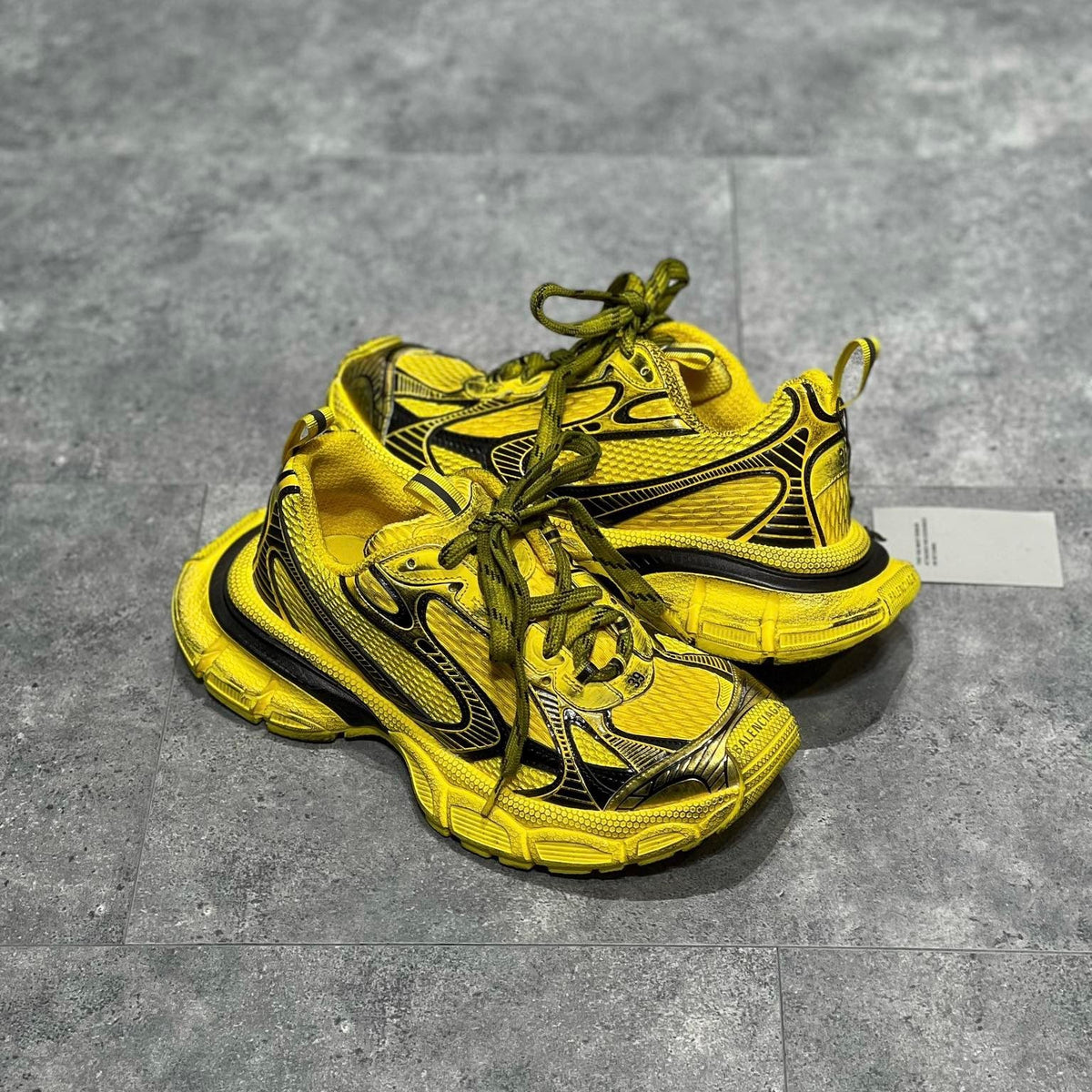 BAL 3XL TRAINERS