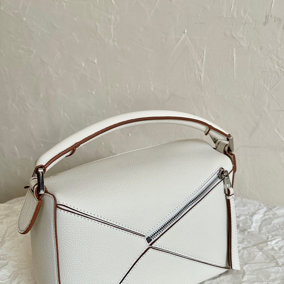 LOEW SMALL PUZZLE EDGE BAG
