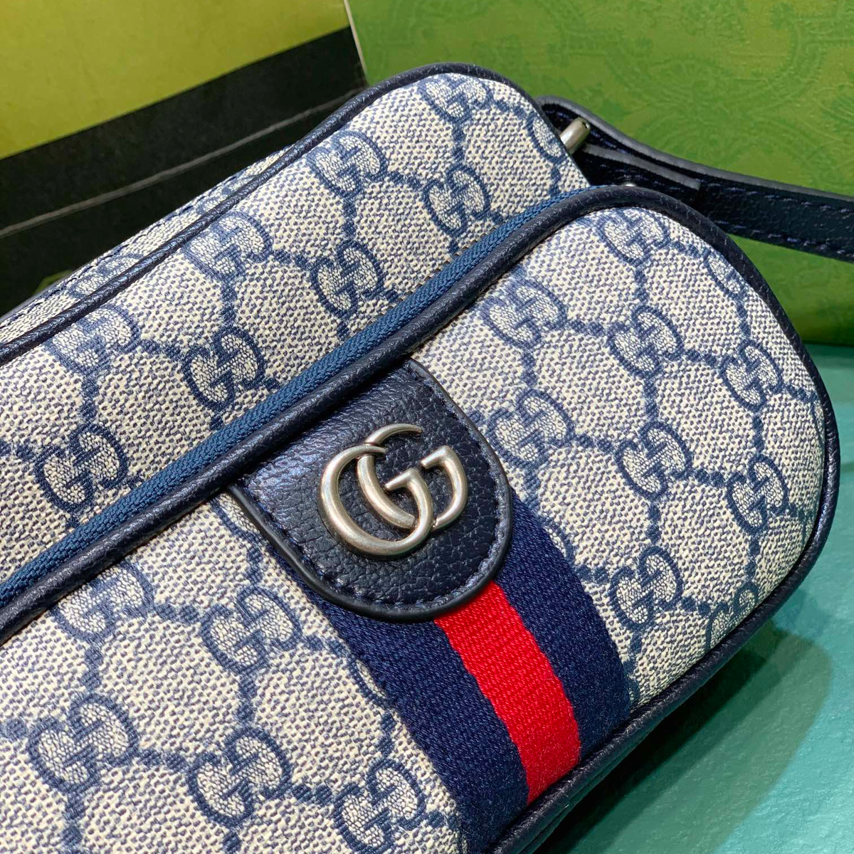 Elite Carryalls