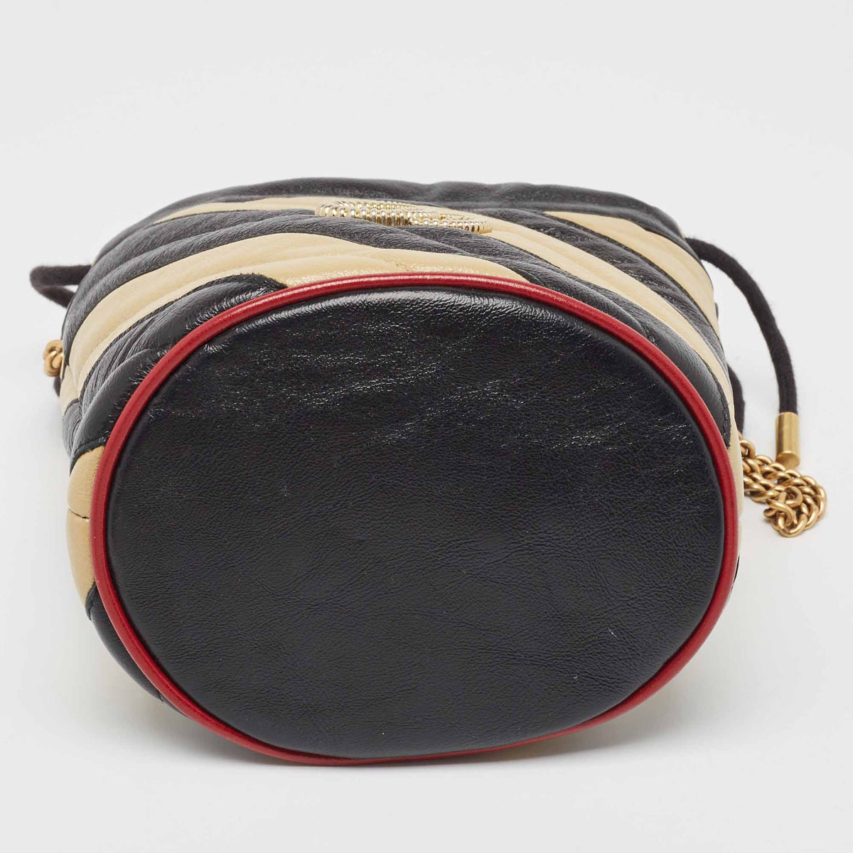 GUCCI Black/Beige Diagonal Leather Mini GG Marmont Torchon Bucket Bag