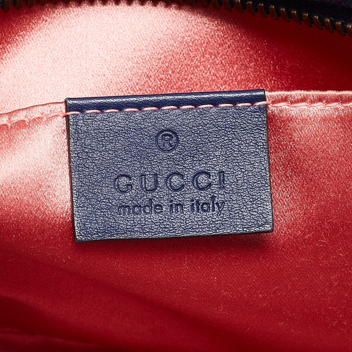 GUCCI Blue Matelasse Velvet Small GG Marmont Shoulder Bag