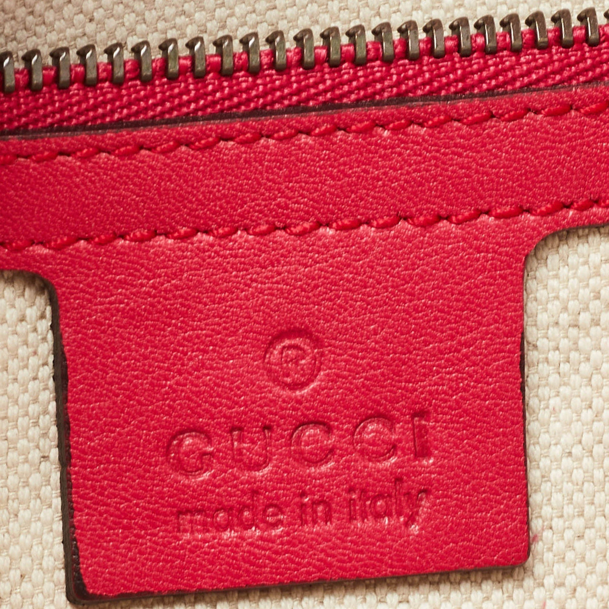 GUCCI Red Patent Leather Bright Bit Clutch