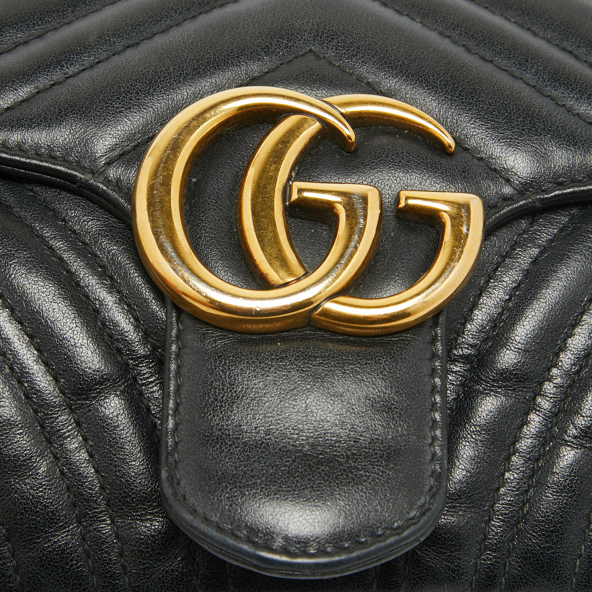 GUCCI Black Matelasse Leather Small GG Marmont Shoulder Bag