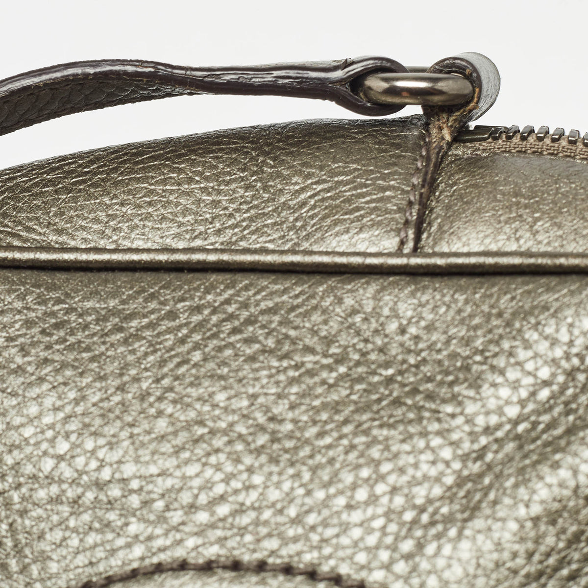 GUCCI Metallic Grey Leather Small Soho Disco Crossbody Bag
