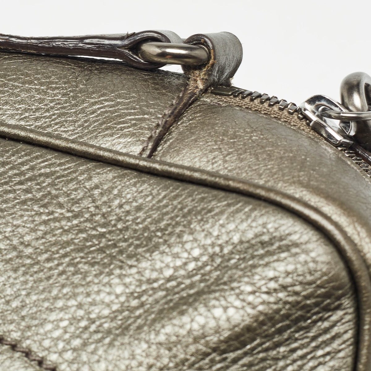 GUCCI Metallic Grey Leather Small Soho Disco Crossbody Bag