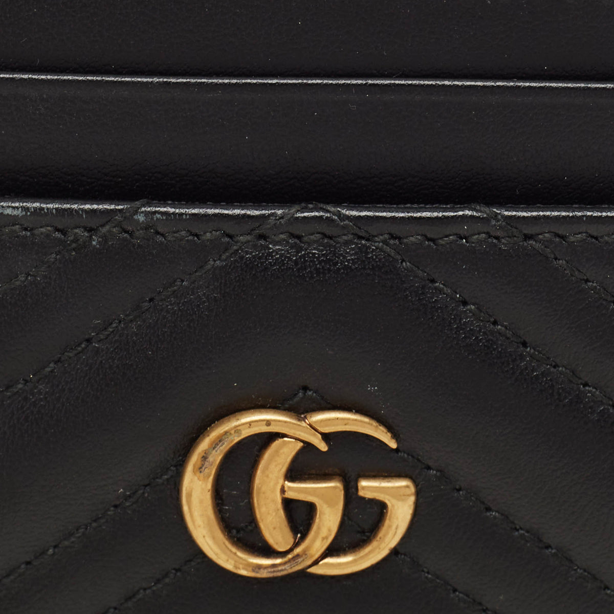 GUCCI Black Matelasse Leather GG Marmont Card Holder