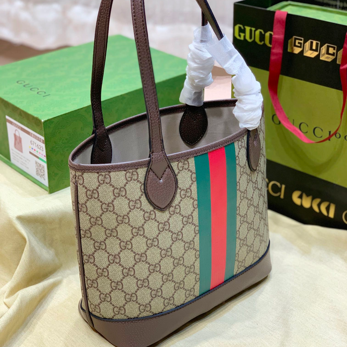 Elite Carryalls