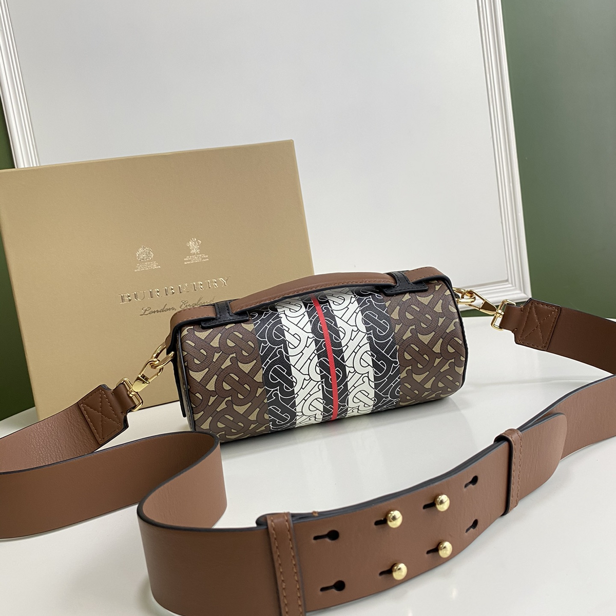 Elite Carryalls