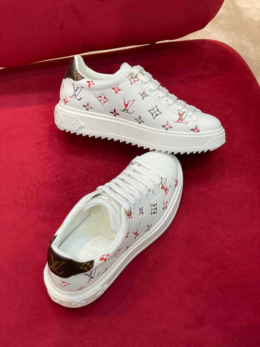 I W - NEW LUV SNEAKER