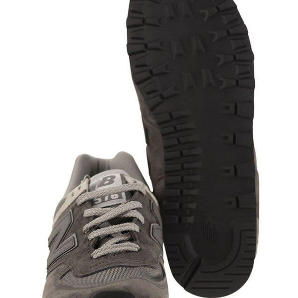 576 - SNEAKERS