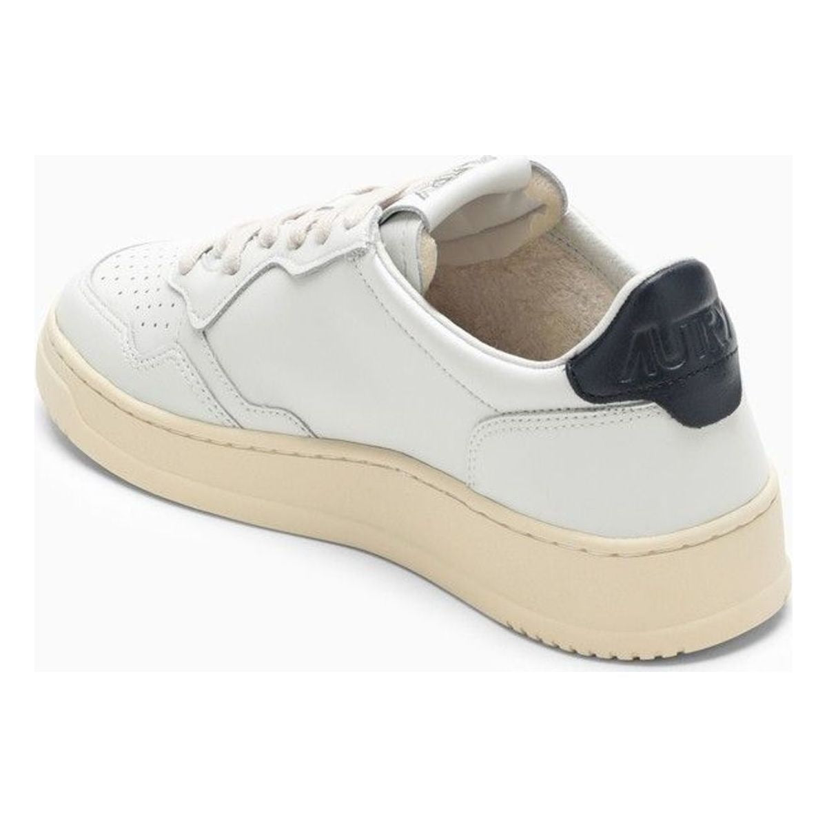 MEDALIST WHITE/SPACE TRAINER