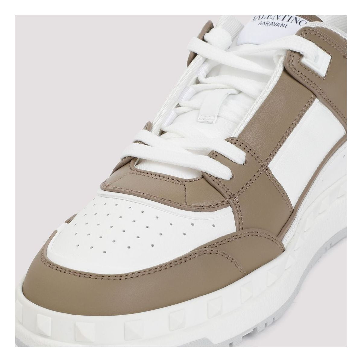Freedots Sneakers