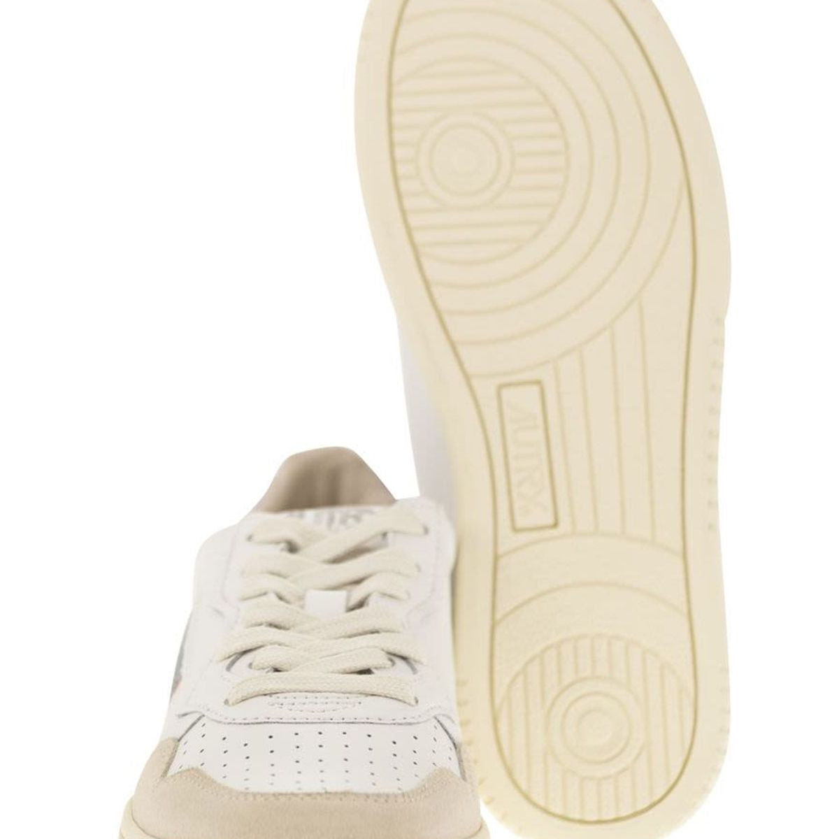 MEDALIST LOW - LEATHER SNEAKERS