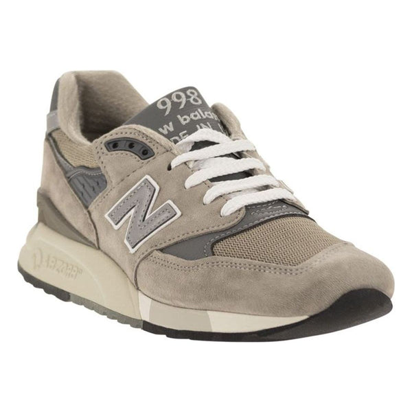 998 - SNEAKERS