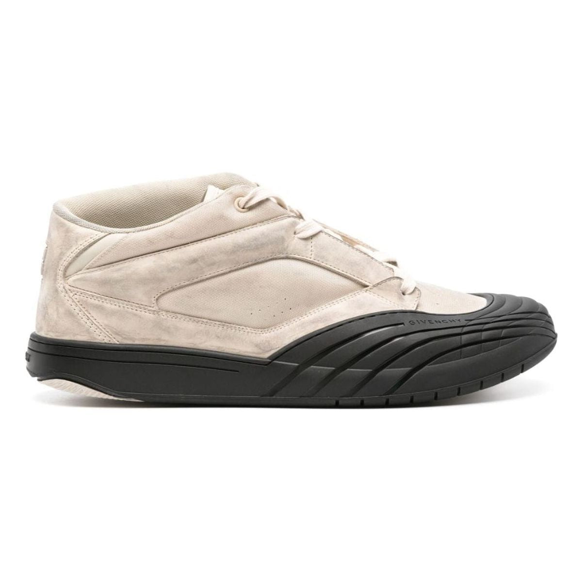 SKATE SNEAKERS