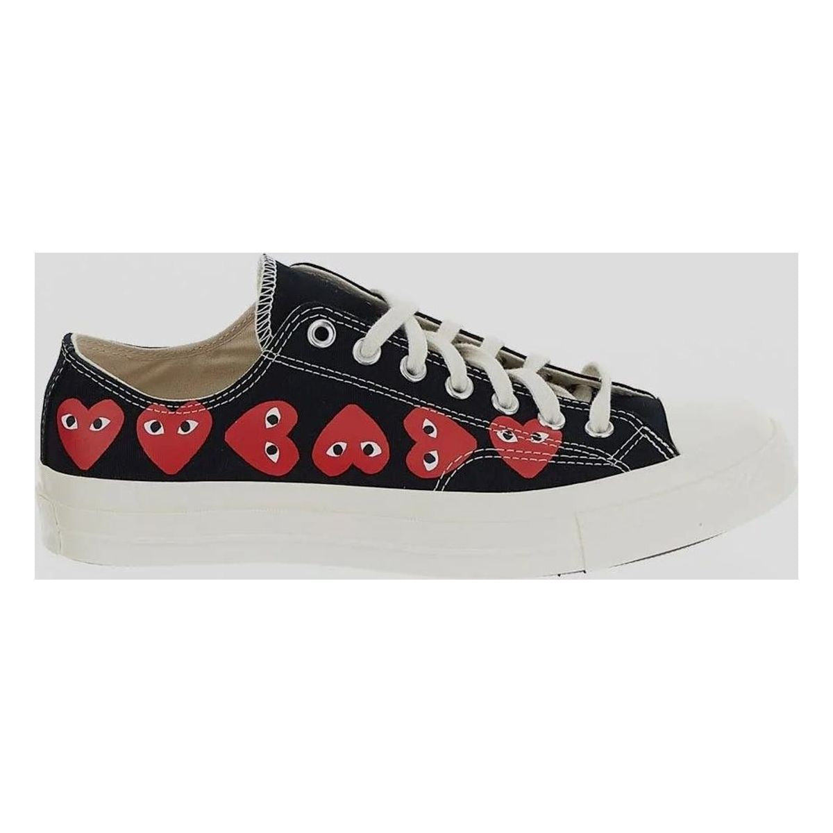 PLAY CONVERSE MULTI HEART LOW TOP