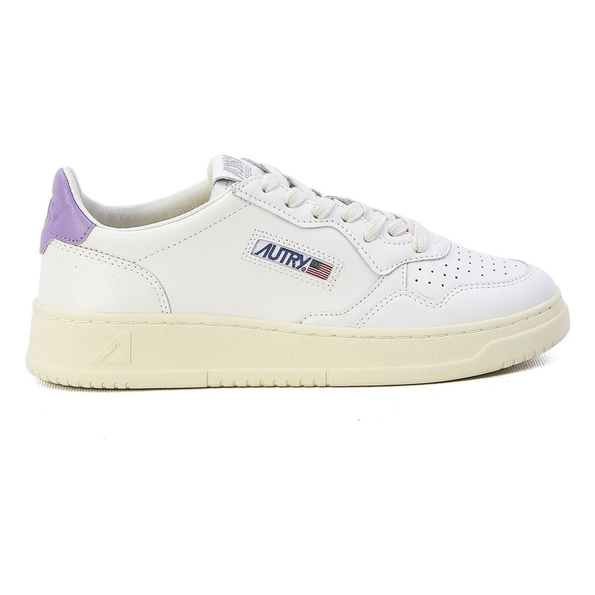 MEDALIST SNEAKERS