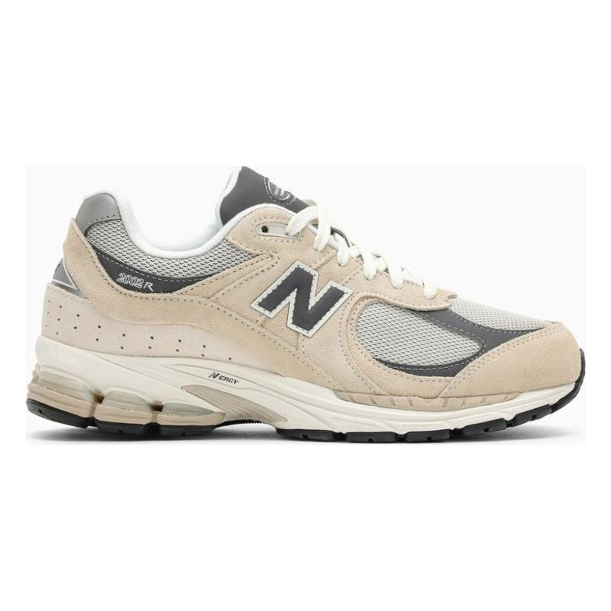 LOW M2002R SANDSTONE SNEAKERS