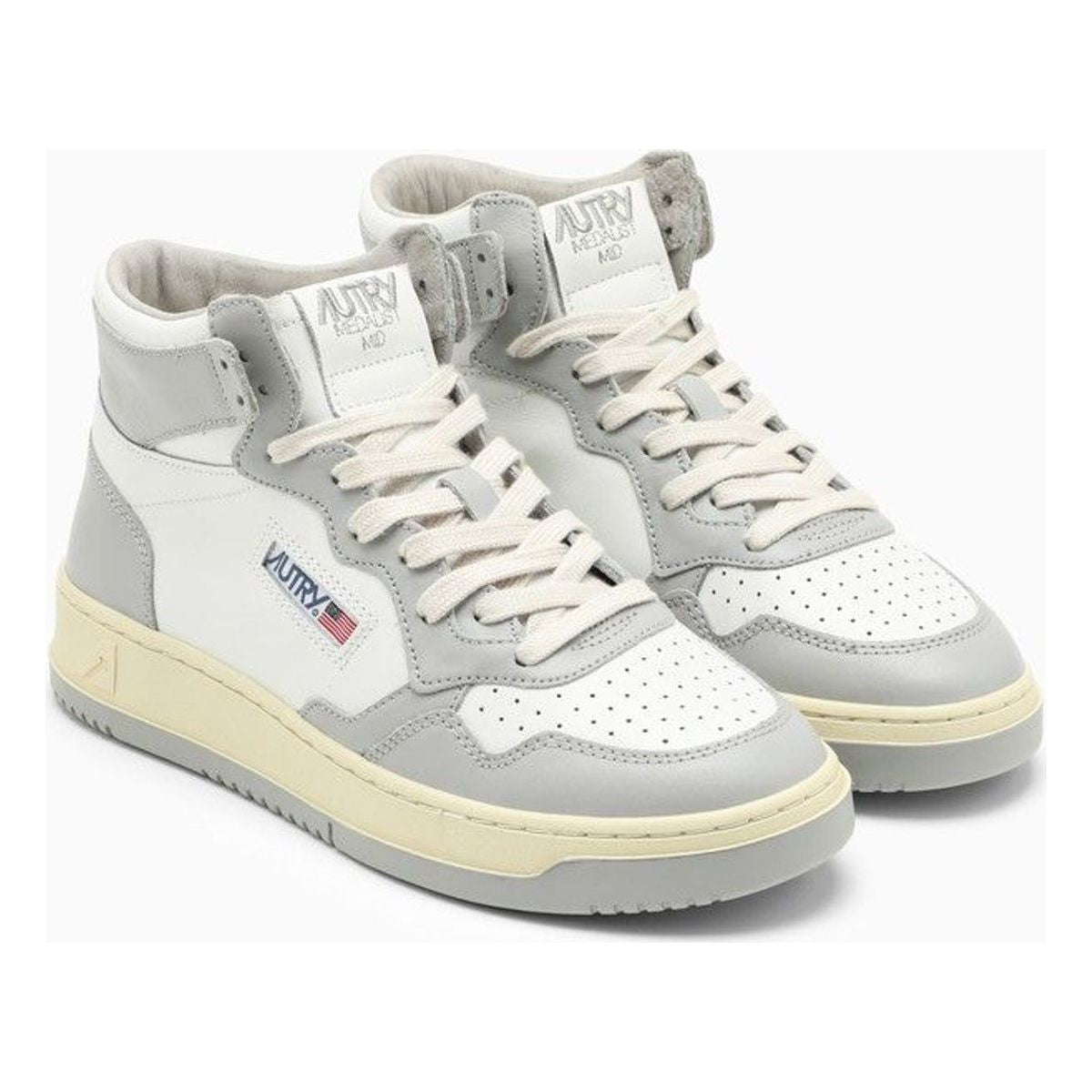 MEDALIST MID SNEAKERS IN WHITE/LIGHT GREY LEATHER