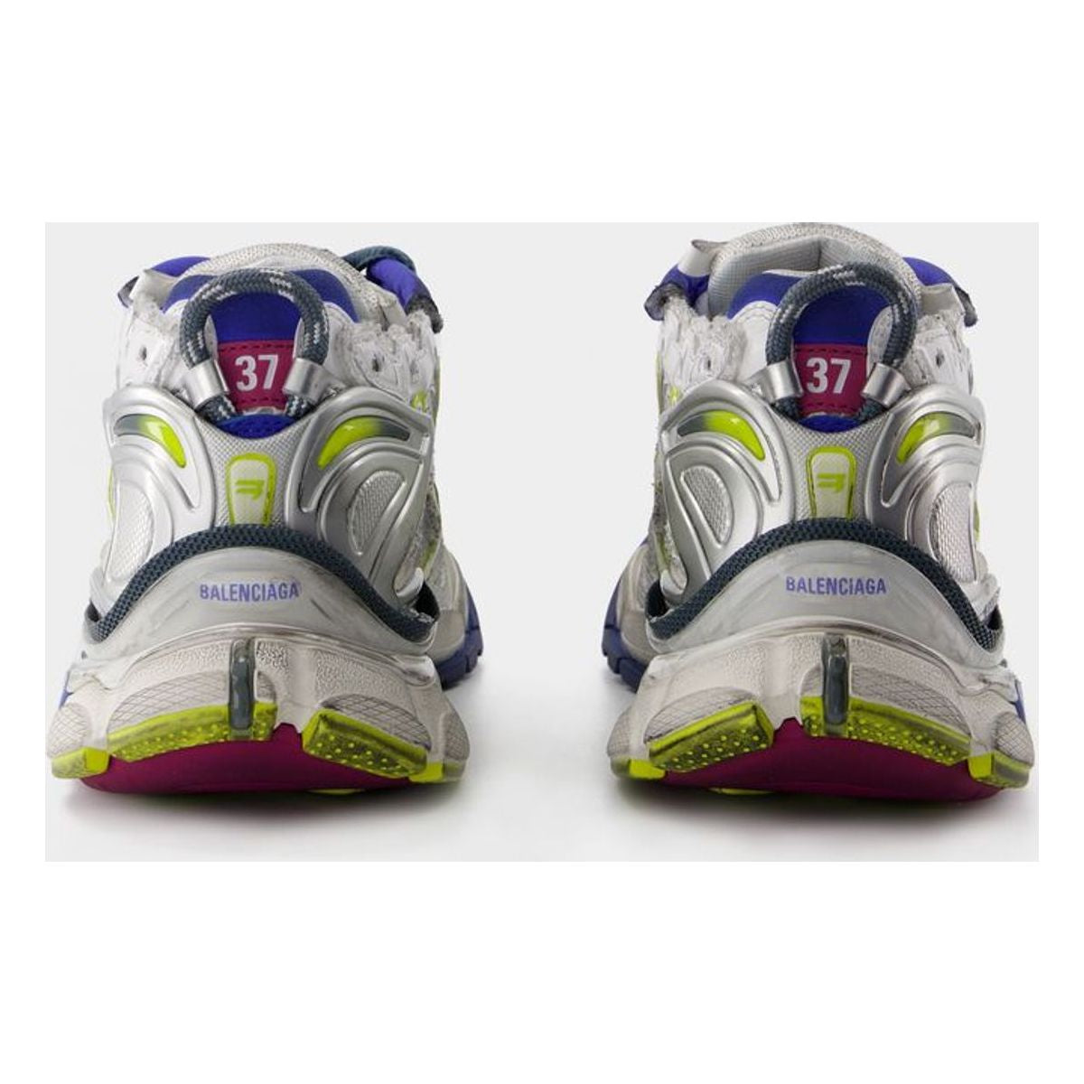RUNNER SNEAKERS
