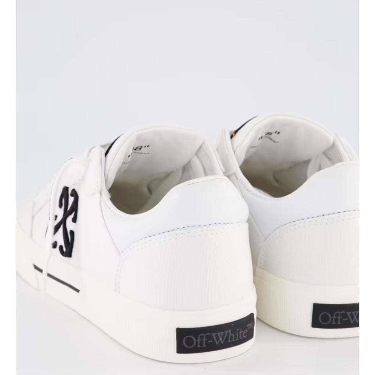 LOW  VULCANIZED SNEAKER