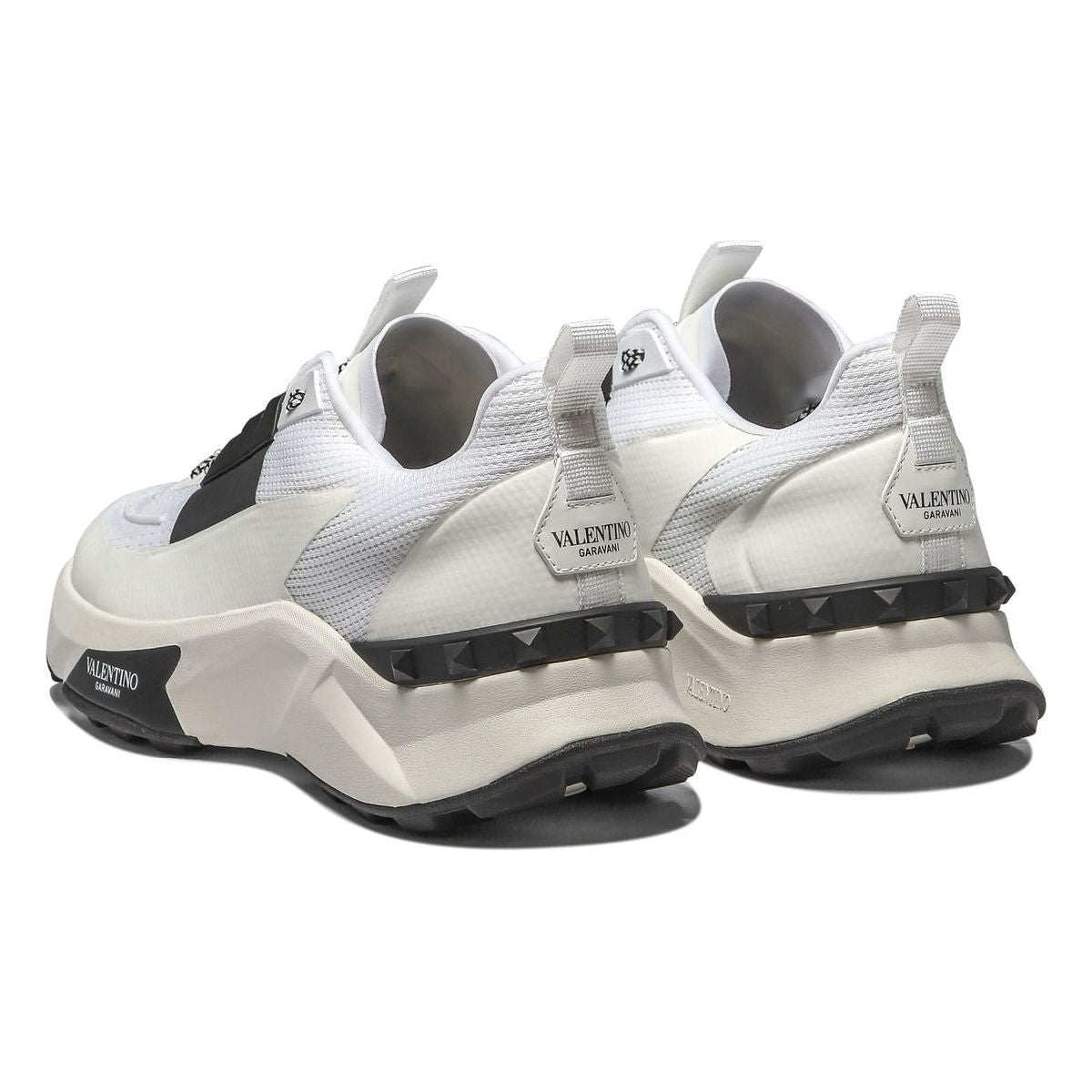 "TRUE ACT"  SNEAKERS