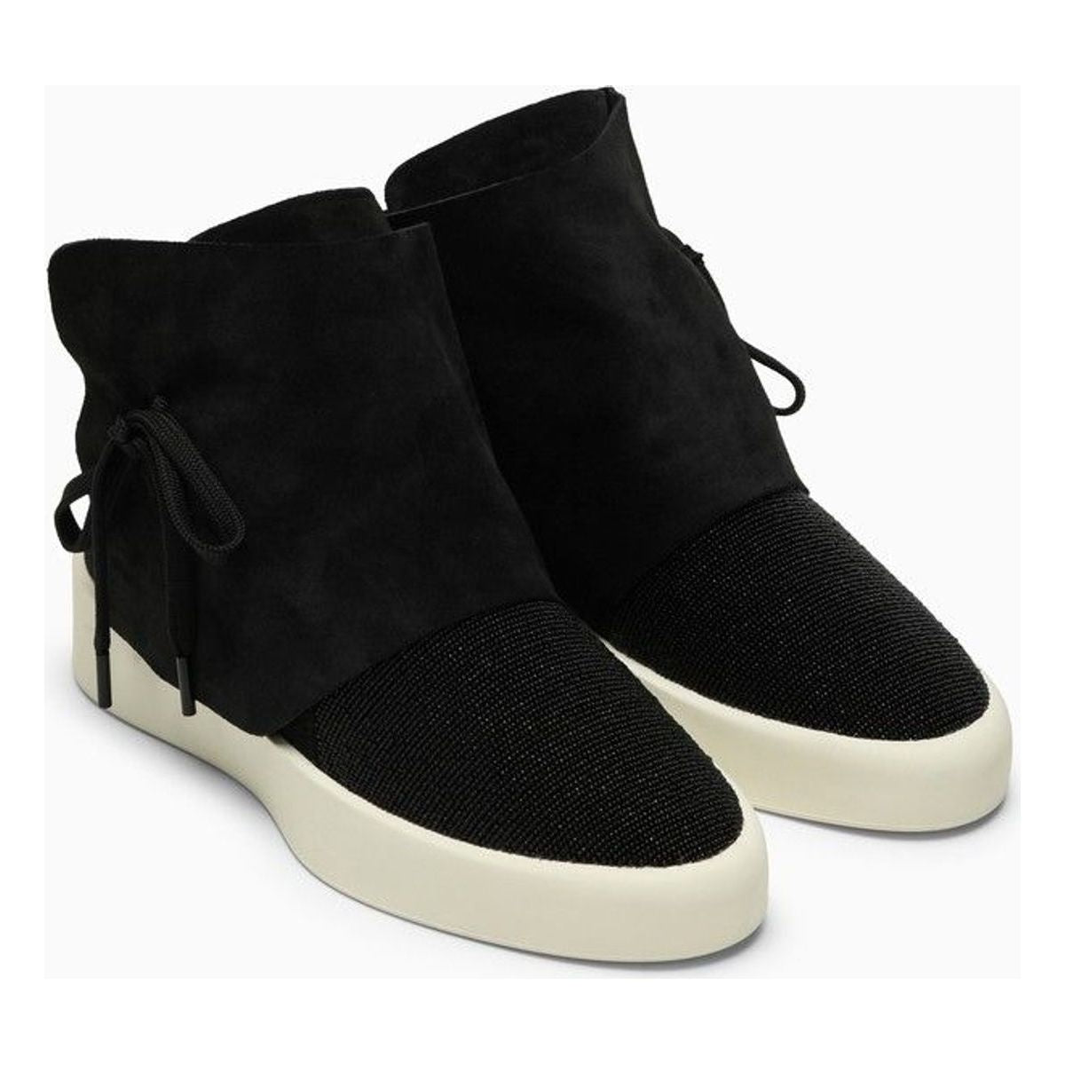 MOC HI BLACK SNEAKER