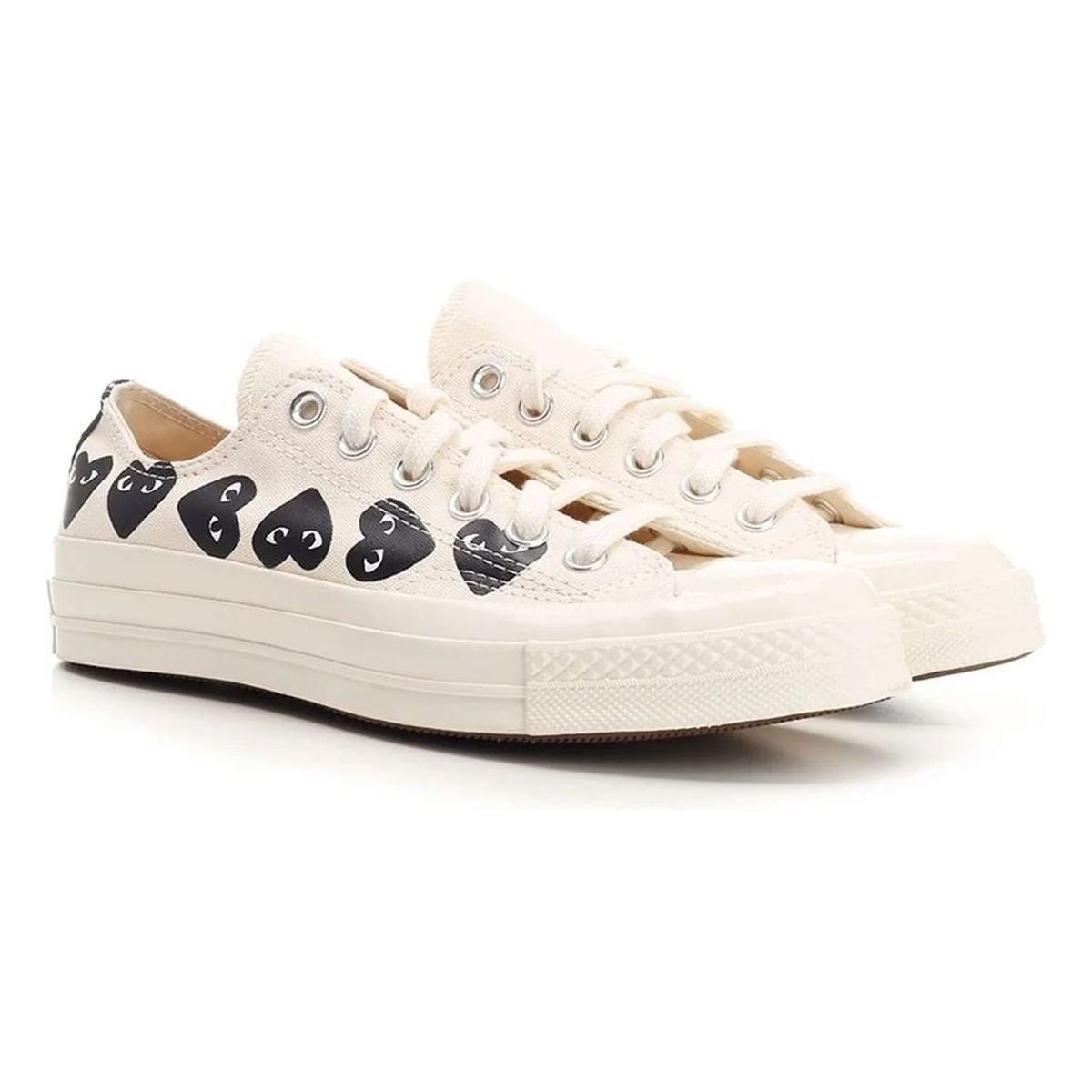 PLAY CONVERSE MULTI HEART LOW TOP