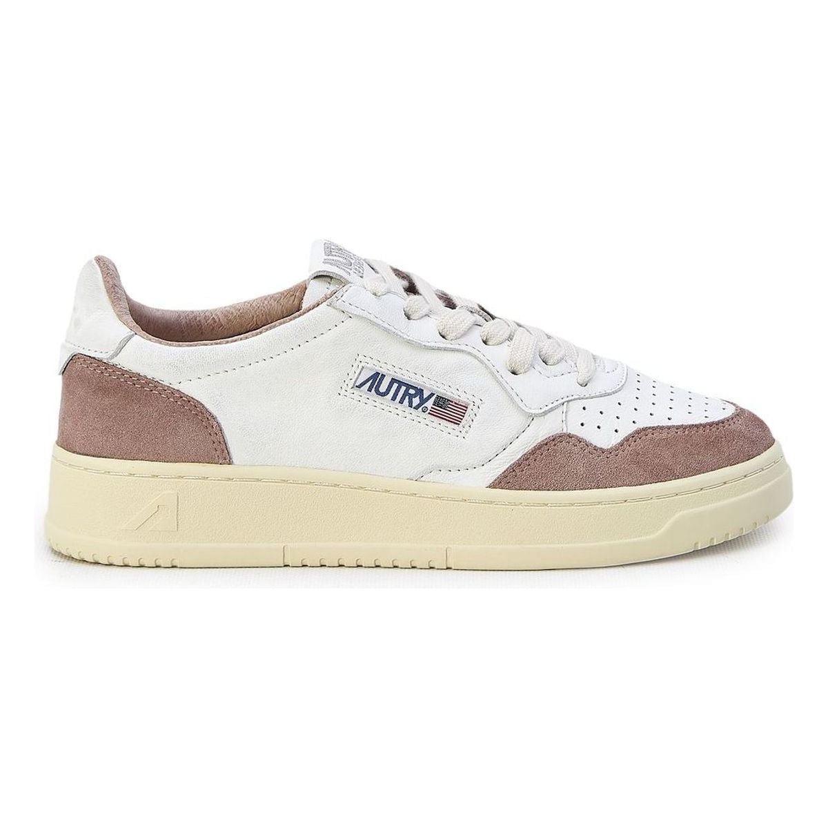 MEDALIST SNEAKERS