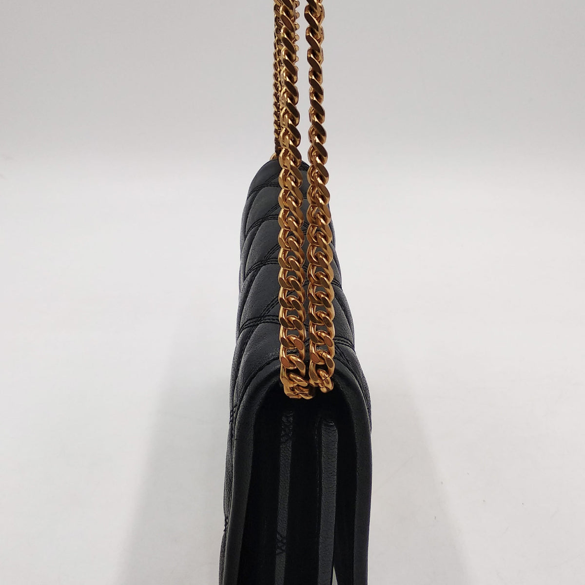 Becky Diamond-Quilted Chain Wallet Black