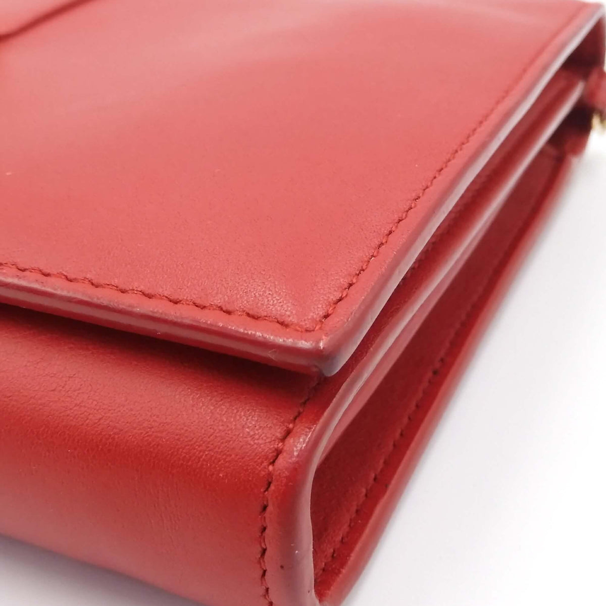 Classic Y Ligne Wallet on Chain Red