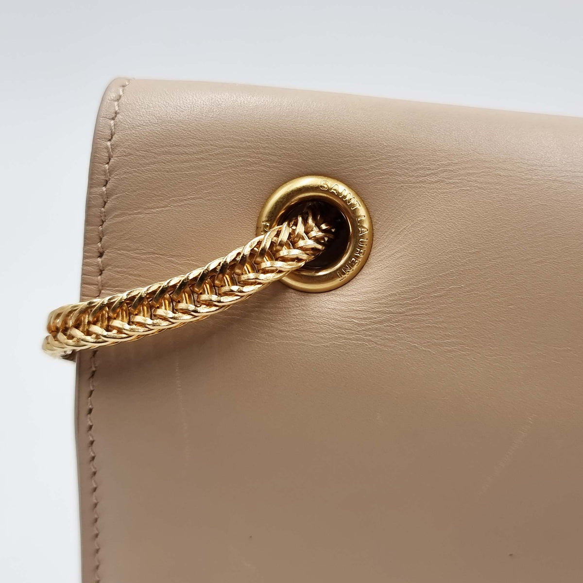 Medium Betty Flap Bag Beige