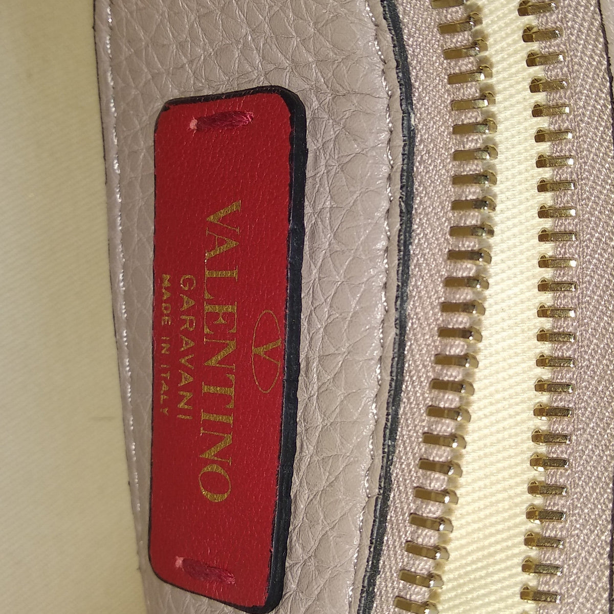 Rockstud Flip Lock Top Handle Bag Pale Taupe