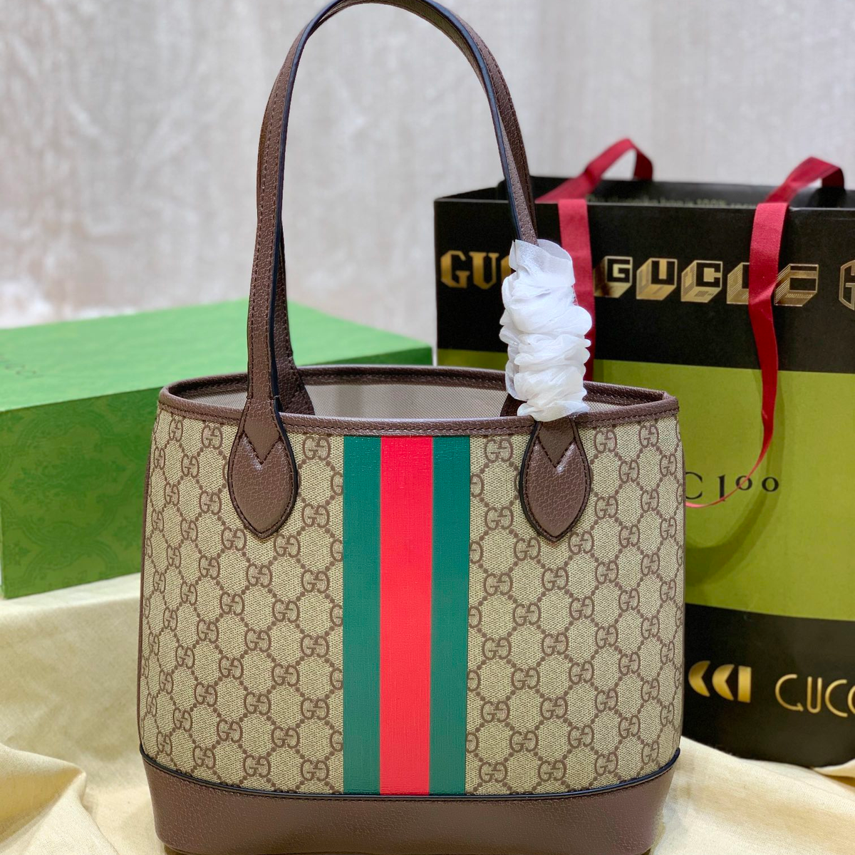 Elite Carryalls