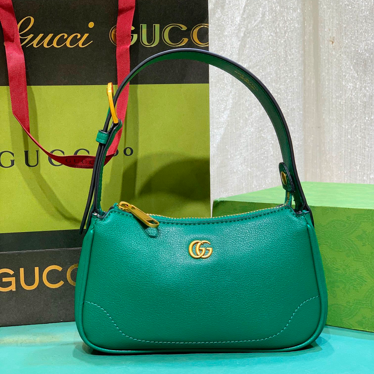 Elite Carryalls